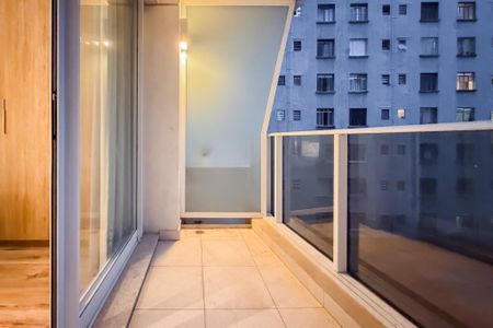 Studio para alugar com 22m², 1 quarto e sem vaga Studio para alugar com 22m², 1 quarto e sem vagaStudio - Varanda