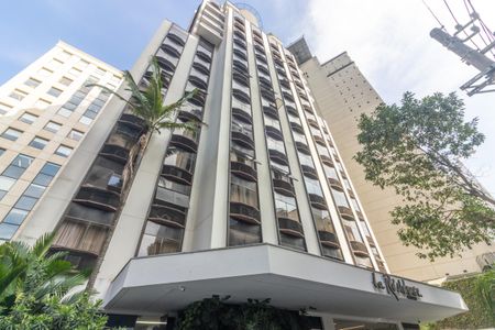 Apartamento para alugar com 42m², 1 quarto e 1 vaga Apartamento para alugar com 42m², 1 quarto e 1 vagaFachada do Prédio