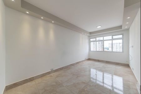 Apartamento à venda com 74m², 2 quartos e 1 vagaSala