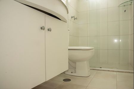 Apartamento à venda com 70m², 2 quartos e 2 vagasBanheiro da Suíte