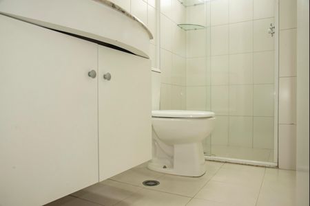 Apartamento à venda com 70m², 2 quartos e 2 vagasBanheiro Social