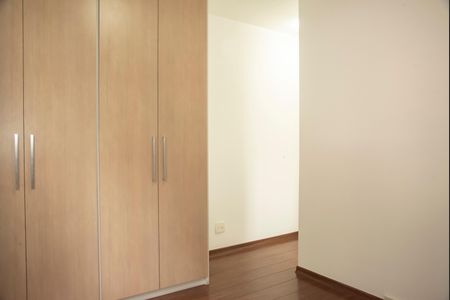Apartamento à venda com 70m², 2 quartos e 2 vagasSuíte