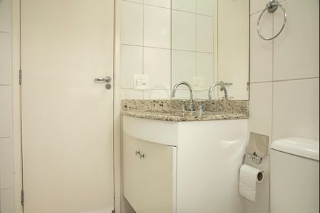 Apartamento à venda com 70m², 2 quartos e 2 vagasBanheiro da Suíte