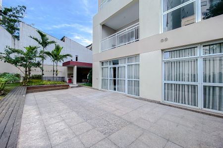 Apartamento à venda com 69m², 2 quartos e 1 vagaÁrea comum