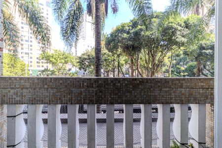 Apartamento à venda com 120m², 2 quartos e sem vagaVaranda do Quarto 2