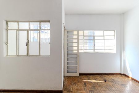 Apartamento à venda com 120m², 2 quartos e sem vagaSala