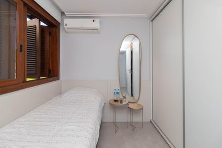 Casa de condomínio à venda com 214m², 3 quartos e 2 vagasQuarto 2