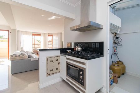 Casa de condomínio à venda com 214m², 3 quartos e 2 vagasCozinha 