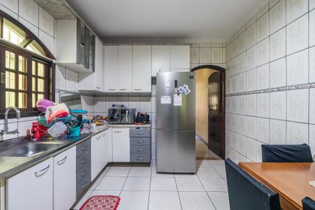 Casa para alugar com 150m², 4 quartos e 2 vagas Casa para alugar com 150m², 4 quartos e 2 vagasCozinha
