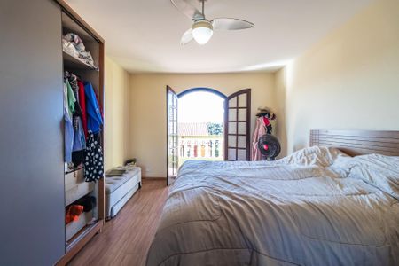 Casa para alugar com 150m², 4 quartos e 2 vagas Casa para alugar com 150m², 4 quartos e 2 vagasSuíte