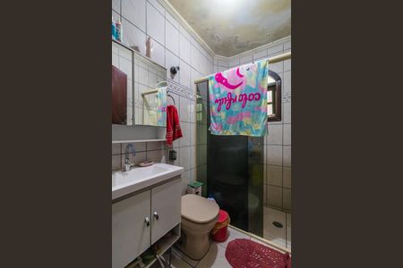 Casa para alugar com 150m², 4 quartos e 2 vagas Casa para alugar com 150m², 4 quartos e 2 vagasBanheiro social