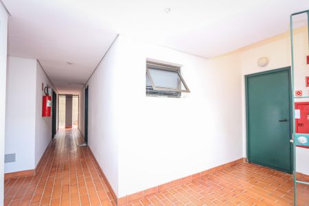 Apartamento para alugar com 253m², 4 quartos e 3 vagas Apartamento para alugar com 253m², 4 quartos e 3 vagasHall de Entrada