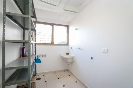 Apartamento para alugar com 253m², 4 quartos e 3 vagas Apartamento para alugar com 253m², 4 quartos e 3 vagasÁrea de Serviço