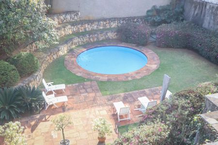 Apartamento para alugar com 253m², 4 quartos e 3 vagas Apartamento para alugar com 253m², 4 quartos e 3 vagasÁrea comum - Piscina