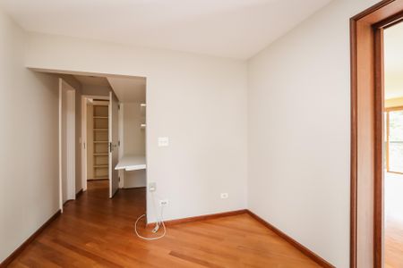 Apartamento para alugar com 253m², 4 quartos e 3 vagas Apartamento para alugar com 253m², 4 quartos e 3 vagasSala de Jantar