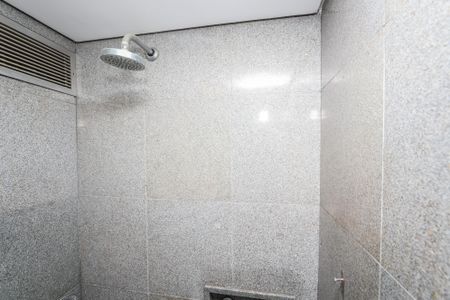 Apartamento para alugar com 253m², 4 quartos e 3 vagas Apartamento para alugar com 253m², 4 quartos e 3 vagasBanheiro da Suíte 1