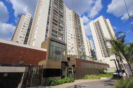 Apartamento à venda com 110m², 3 quartos e 2 vagas Apartamento à venda com 110m², 3 quartos e 2 vagasFachada