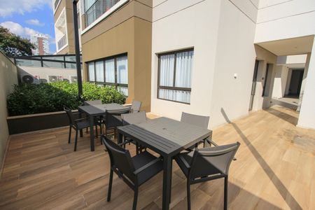 Apartamento à venda com 110m², 3 quartos e 2 vagas Apartamento à venda com 110m², 3 quartos e 2 vagasÁrea comum - Churrasqueira