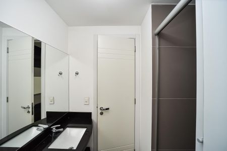 Apartamento à venda com 80m², 1 quarto e 2 vagas Apartamento à venda com 80m², 1 quarto e 2 vagasBanheiro Social