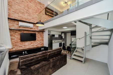 Sala de apartamento à venda com 1 quarto, 80m² em Chácara das Pedras, Porto Alegre