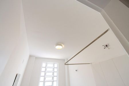 Apartamento para alugar com 86m², 2 quartos e sem vagaBanheiro