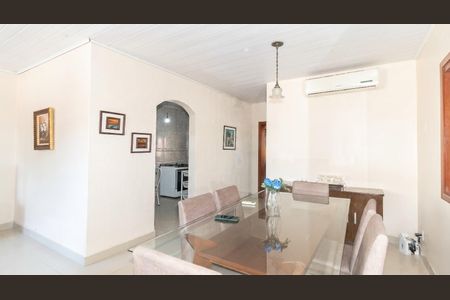 Sala de casa para alugar com 4 quartos, 165m² em Tristeza, Porto Alegre