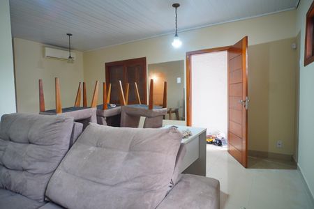 Sala de casa para alugar com 2 quartos, 165m² em Tristeza, Porto Alegre