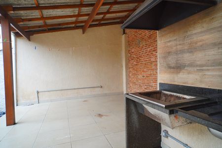 Casa para alugar com 165m², 2 quartos e 1 vaga Casa para alugar com 165m², 2 quartos e 1 vagaChurrasqueira