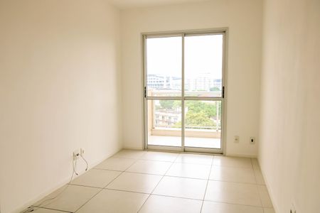 Sala de apartamento para alugar com 2 quartos, 62m² em Todos Os Santos, Rio de Janeiro