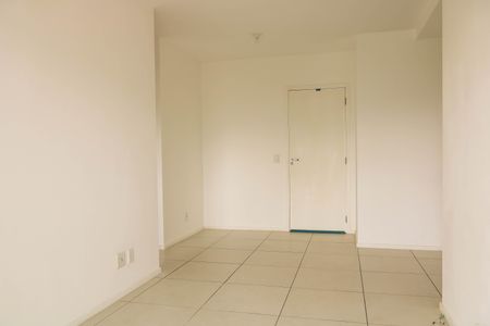 Sala de apartamento para alugar com 2 quartos, 62m² em Todos Os Santos, Rio de Janeiro