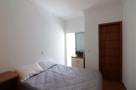 Casa para alugar com 237m², 3 quartos e 5 vagasSuíte 2