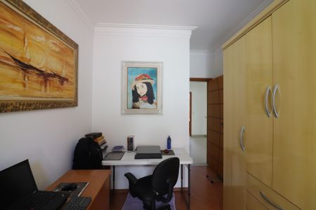 Casa para alugar com 237m², 3 quartos e 5 vagasSuíte 3