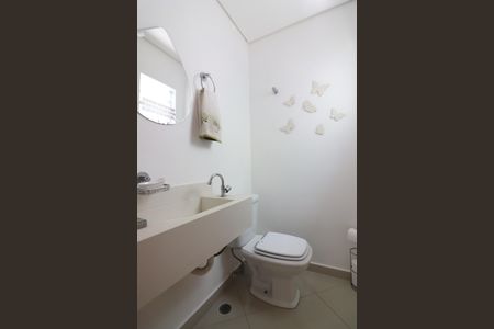 Casa para alugar com 237m², 3 quartos e 5 vagasLavabo 