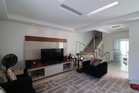 Casa para alugar com 237m², 3 quartos e 5 vagasSala