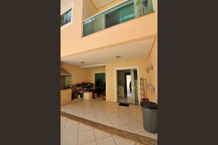 Casa para alugar com 237m², 3 quartos e 5 vagasQuintal e Espaço Gourmet 