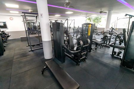 Apartamento para alugar com 117m², 3 quartos e 2 vagas Apartamento para alugar com 117m², 3 quartos e 2 vagasÁrea comum - Academia