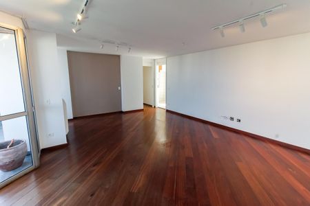 Sala de apartamento para alugar com 3 quartos, 117m² em Jardim Ampliação, São Paulo