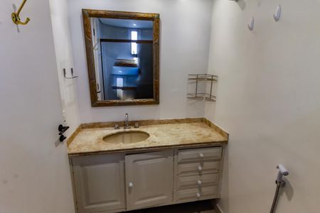 Apartamento para alugar com 117m², 3 quartos e 2 vagas Apartamento para alugar com 117m², 3 quartos e 2 vagasBanheiro da Suíte