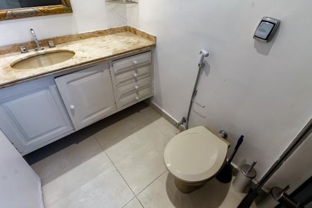 Apartamento para alugar com 117m², 3 quartos e 2 vagas Apartamento para alugar com 117m², 3 quartos e 2 vagasBanheiro da Suíte