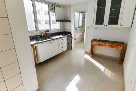 Apartamento para alugar com 117m², 3 quartos e 2 vagas Apartamento para alugar com 117m², 3 quartos e 2 vagasCozinha