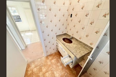 Casa à venda com 148m², 2 quartos e 2 vagas Casa à venda com 148m², 2 quartos e 2 vagasBanheiro