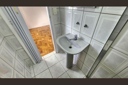 Apartamento para alugar com 110m², 3 quartos e 1 vaga Apartamento para alugar com 110m², 3 quartos e 1 vagaBanheiro da Suíte