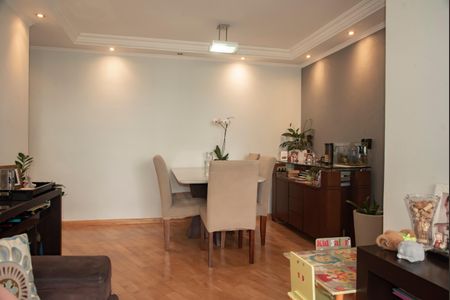 Apartamento à venda com 73m², 3 quartos e 1 vagaSala