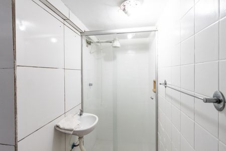 Casa à venda com 165m², 3 quartos e 1 vagaBanheiro 2