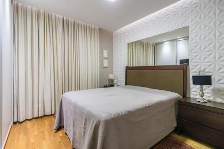 Apartamento para alugar com 120m², 2 quartos e 2 vagasSuíte