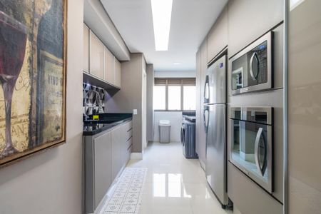 Apartamento para alugar com 120m², 2 quartos e 2 vagasCozinha
