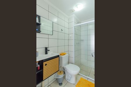 Banheiro de apartamento para alugar com 2 quartos, 45m² em Jardim Íris, São Paulo