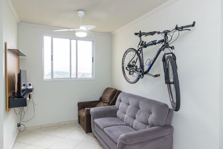 Sala de apartamento para alugar com 2 quartos, 45m² em Jardim Íris, São Paulo