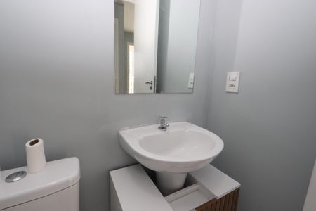 Apartamento para alugar com 45m², 2 quartos e sem vagaBanheiro