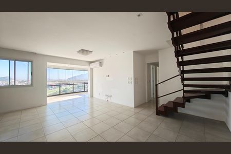 Apartamento para alugar com 3 quartos, 258m² em Recreio dos Bandeirantes, Rio de Janeiro